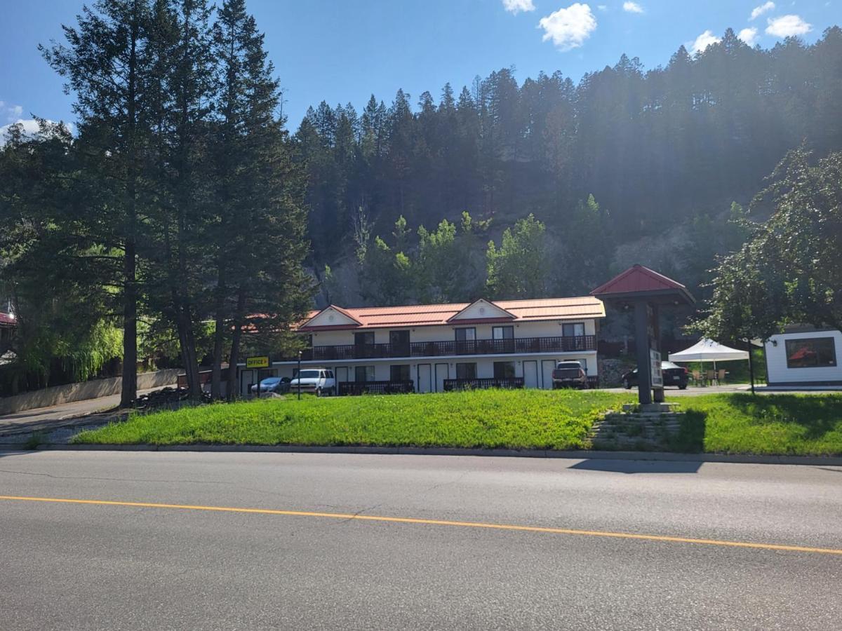 Alpen Motel Radium Hot Springs Exterior foto