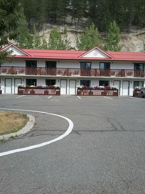 Alpen Motel Radium Hot Springs Exterior foto